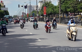 Thời tiết hôm nay ngày 14/4/2024: Bắc Bộ, Nam Bộ nắng nóng trên 38 độ