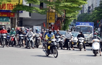 Thời tiết hôm nay ngày 26/4/2024: Cả nước đêm mưa, ngày nắng nóng