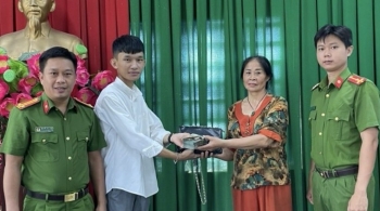 Đắk Nông: Trả lại tài sản hàng trăm triệu đồng cho người đánh rơi