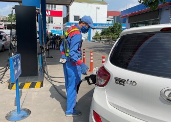 Giá xăng dầu hôm nay 17/9/2024: Giá dầu thế giới đồng loạt tăng