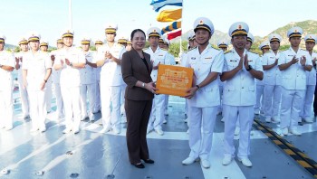 Phó Chủ tịch nước Võ Thị Ánh Xuân thăm căn cứ Quân sự Cam Ranh và huyện đảo Trường Sa