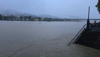 Lào Cai: Sông Hồng xuất hiện lũ lớn hiếm gặp trong nhiều năm