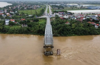 Từ vụ sập cầu Phong Châu: Cần kiểm soát chặt toàn bộ các cầu đang khai thác