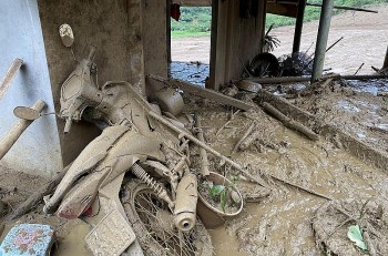 Tính tới 17h30 ngày 11/9, đã có 324 người chết, mất tích do bão số 3 và mưa lũ