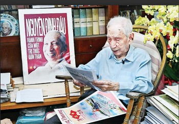 Học giả Nguyễn Đình Đầu qua đời, hưởng thọ 104 tuổi
