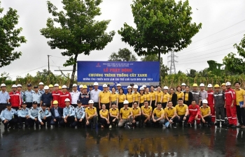 PV Power Ca Mau hưởng ứng chiến dịch 'Chung tay hành động cho thế giới sạch hơn'