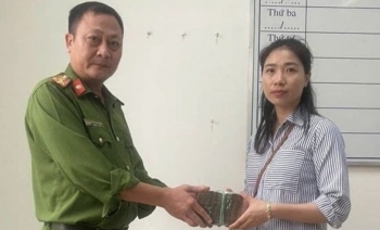 Đắk Lắk: Trao trả hơn 300 triệu đồng cho người chuyển tiền nhầm qua ứng dụng ngân hàng