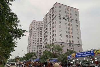 Hà Nội: Khu tái định cư Đền Lừ 3 bỏ hoang trên 'đất vàng' thành điểm xả rác, bãi đỗ xe