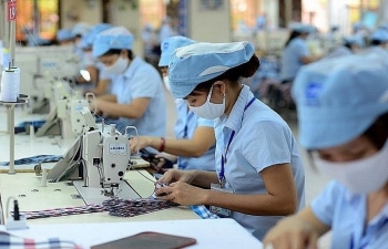 Cẩm nang tích hợp quyền trẻ em trong doanh nghiệp dệt may