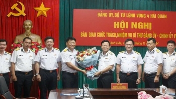 Thượng tá Bùi Xuân Bình giữ chức vụ Chính ủy, Bí thư Đảng ủy Vùng 4 Hải quân