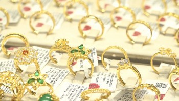 Giá vàng miếng và vàng nhẫn hôm nay (15/01): Tiếp đà giảm