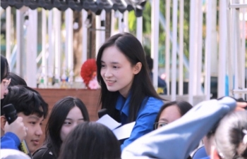 Gia Lai: Cô giáo trẻ ‘truyền lửa’ học tiếng Anh cho học sinh dân tộc thiểu số