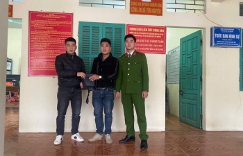 “Nhặt được của rơi, trả lại người đánh mất”- hành động đẹp cần được lan tỏa
