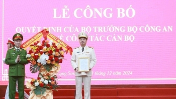 Trao quyết định bổ nhiệm Giám đốc Công an tỉnh Lạng Sơn