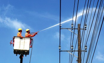 EVN: Phong trào thi đua, sáng kiến làm lợi hàng tỷ đồng