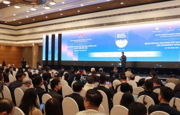 Khai mạc Diễn đàn kịch bản kinh tế Việt Nam