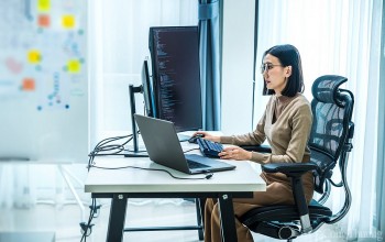 Áp lực triển khai trí tuệ nhân tạo đang ngày càng tăng