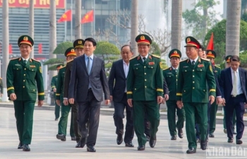 Chủ tịch nước Lương Cường thăm, chúc Tết Binh chủng Đặc công