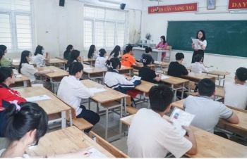 Dạy học 2 buổi/ngày và sinh hoạt hè còn bất cập, Thủ tướng Chính phủ chỉ đạo bộ, ngành vào cuộc