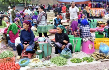 Chợ miền núi: Không chỉ là nơi tiêu thụ hàng hoá!