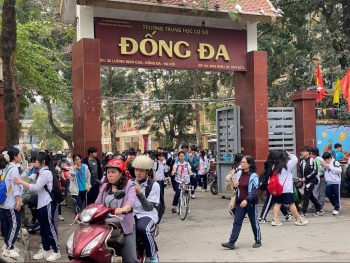 Miễn học phí: Một quyết định, triệu trái tim đồng tình