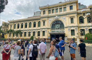 2 tháng, khách quốc tế đến Việt Nam tăng hơn 30%