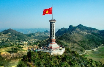 Đập tan luận điệu xuyên tạc về sửa Hiến pháp khi tinh gọn bộ máy