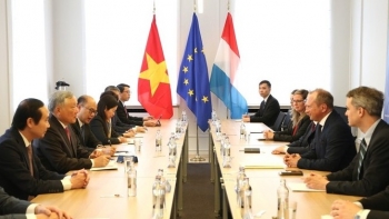 Phó Thủ tướng Nguyễn Hòa Bình: Việt Nam muốn học hỏi mô hình trung tâm tài chính của Luxembourg