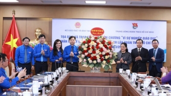 11 cán bộ Trung ương Đoàn được vinh danh vì đóng góp cho ngành giáo dục