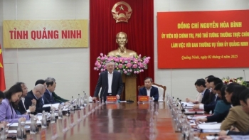 Phó Thủ tướng Thường trực Nguyễn Hòa Bình làm việc với Ban Thường vụ Tỉnh ủy Quảng Ninh