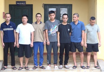 Quảng Bình: Bắt 11 đối tượng trong đường dây đánh bạc 300 tỉ đồng