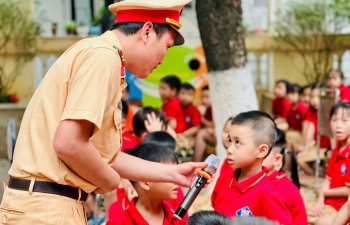 Hà Nội với ‘bài toán’ an toàn giao thông cho học sinh