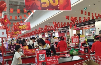 Hà Nội: Khách nườm nượp săn sale khuyến mãi ngày 30/4