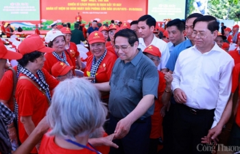 Thủ tướng gặp mặt, tri ân hơn 700 chiến sỹ cách mạng bị địch bắt tù đày