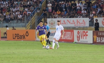 V.League vòng 21: Nam Định giành lợi thế trên sân Hàng Đẫy