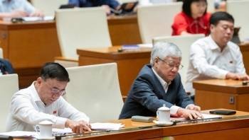 Quốc hội thông qua Nghị quyết sửa đổi, bổ sung Hiến pháp năm 2013