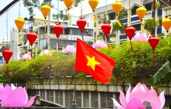 TP. Hồ Chí Minh ngập sắc cờ hoa trong Đại lễ Vesak