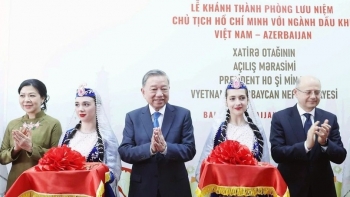 Khánh thành Phòng lưu niệm Chủ tịch Hồ Chí Minh với ngành Dầu khí Việt Nam - Azerbaijan