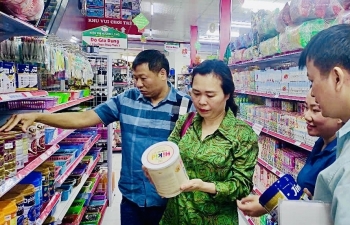 Đoàn kiểm tra liên ngành về an toàn thực phẩm làm việc tại Lai Châu