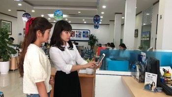 Hạ ngưỡng thanh toán không tiền mặt: Doanh nghiệp gặp khó