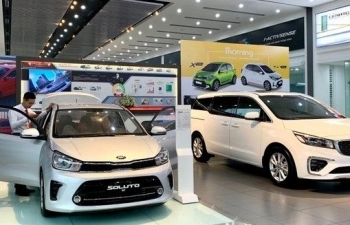 Doanh số thị trường ô tô chững lại, xe nhập khẩu chiếm ưu thế