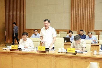 Thứ trưởng Nguyễn Sinh Nhật Tân: Hoàn thiện chính sách chống buôn lậu, gian lận thương mại