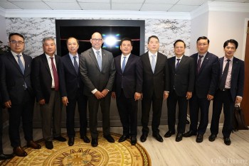 Bộ trưởng Nguyễn Hồng Diên làm việc với Tập đoàn Excelerate Energy về hợp tác khí LNG