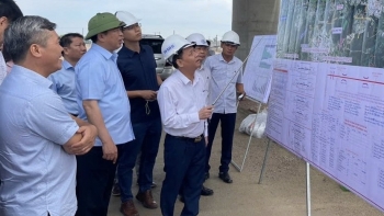 Bộ trưởng Bộ Xây dựng yêu cầu thay nhà thầu chậm tiến độ