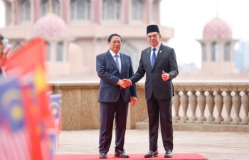 Thủ tướng Anwar Ibrahim chủ trì lễ đón Thủ tướng Phạm Minh Chính thăm chính thức Malaysia