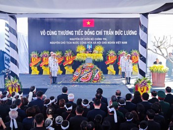 Nguyên Chủ tịch nước Trần Đức Lương về nơi an nghỉ cuối cùng