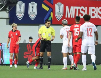 Trọng tài FIFA Hàn Quốc 'cầm cân' trận derby Hà Nội