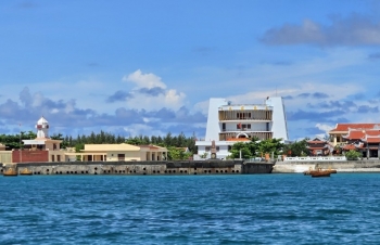 Đá Đông B, Đá Tây A: Bản hùng ca giữa biển khơi