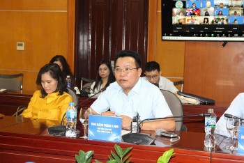 Chùm ảnh: Giao ban xúc tiến thương mại với thương vụ tháng 5/2025