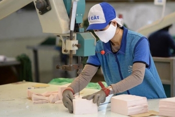 Ngành dệt may: Lao động ngoại chiếm lĩnh vị trí khó